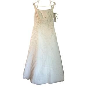 Monique Luo David's Bridal Size 16 Wedding Dress Train Foral Embroidery Tank NWT